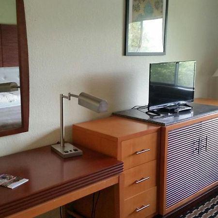 Riverwalk Inn & Suites Fort Atkinson Dış mekan fotoğraf