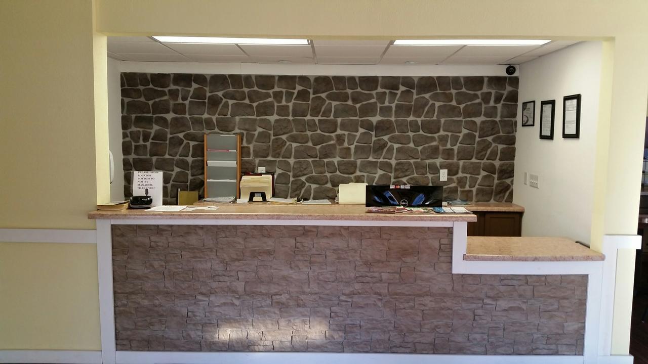 Riverwalk Inn & Suites Fort Atkinson Dış mekan fotoğraf