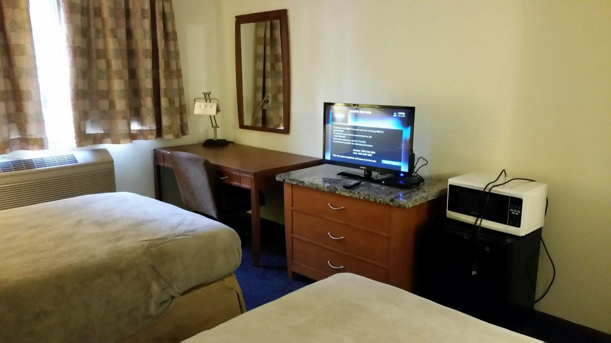 Riverwalk Inn & Suites Fort Atkinson Dış mekan fotoğraf